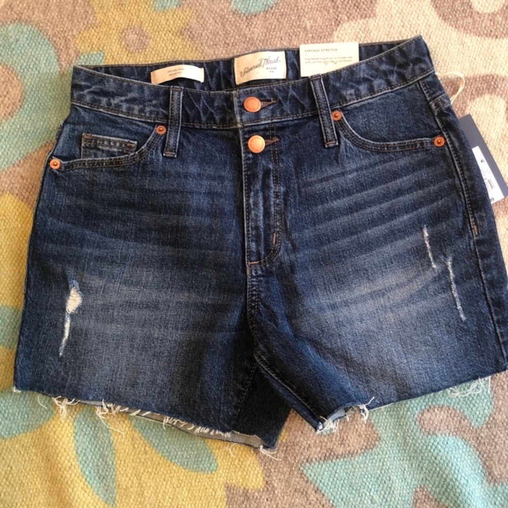 UniversalThreads denim shorts brand new size 0